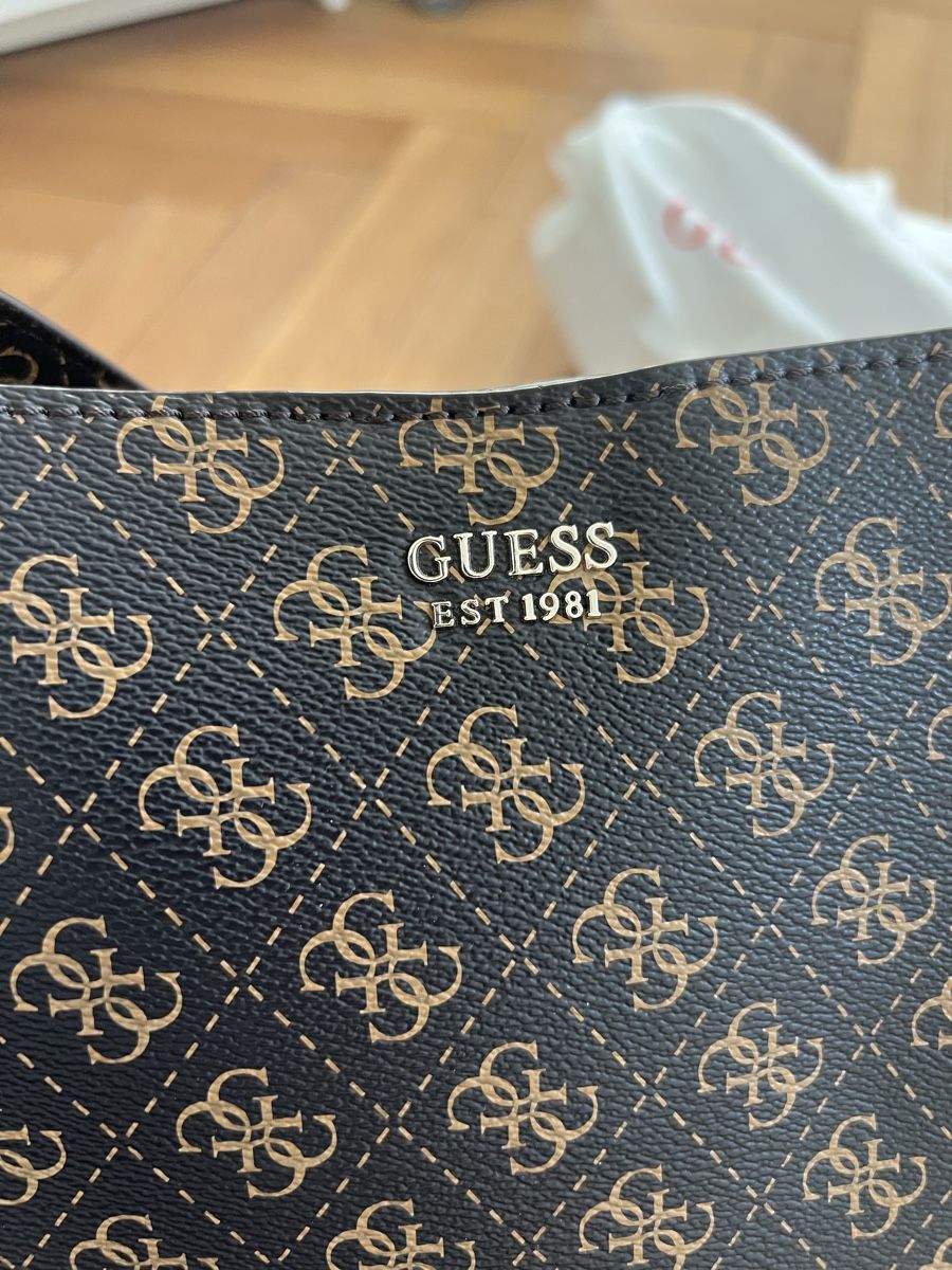Guess Borse da donna: Schöne Guess Handtasche mit Muster – Usato da Thun venduto da bab_t79n 2