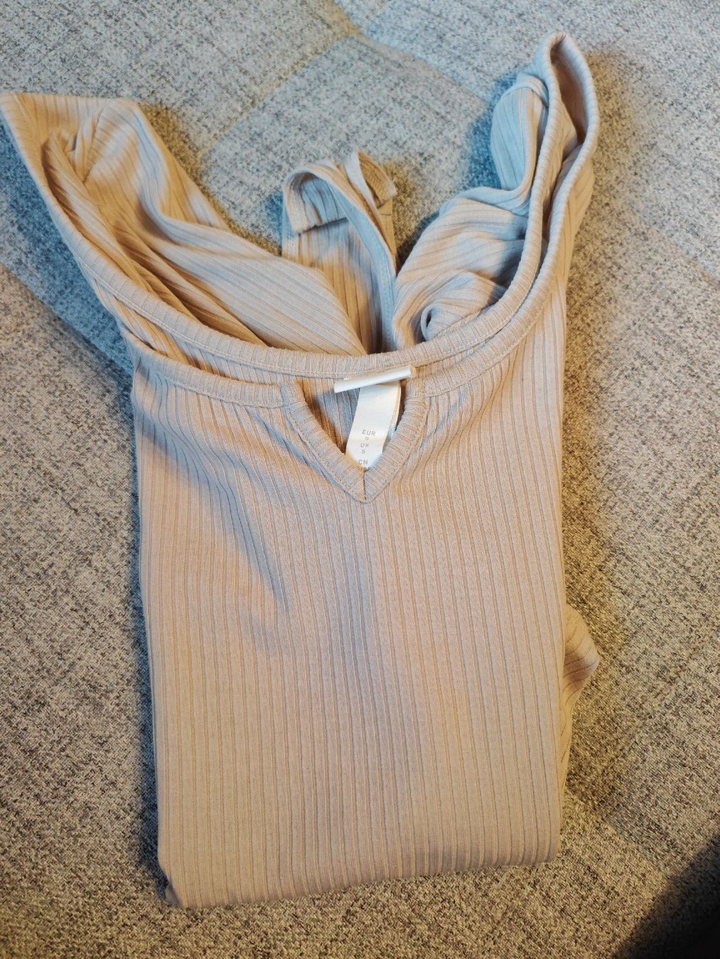 H&M Top: Body Gr. S – Nuovo (secondo la descrizione) da Windlach venduto da ramona_l 1