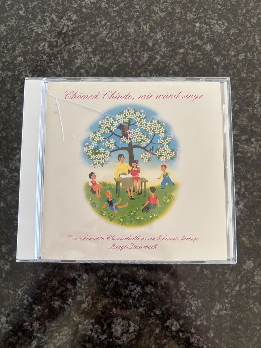 CD: CD Chömed Chinde mir wänd singe Maggi Liederbuch – Usato da Grosswangen venduto da Sunnyday35