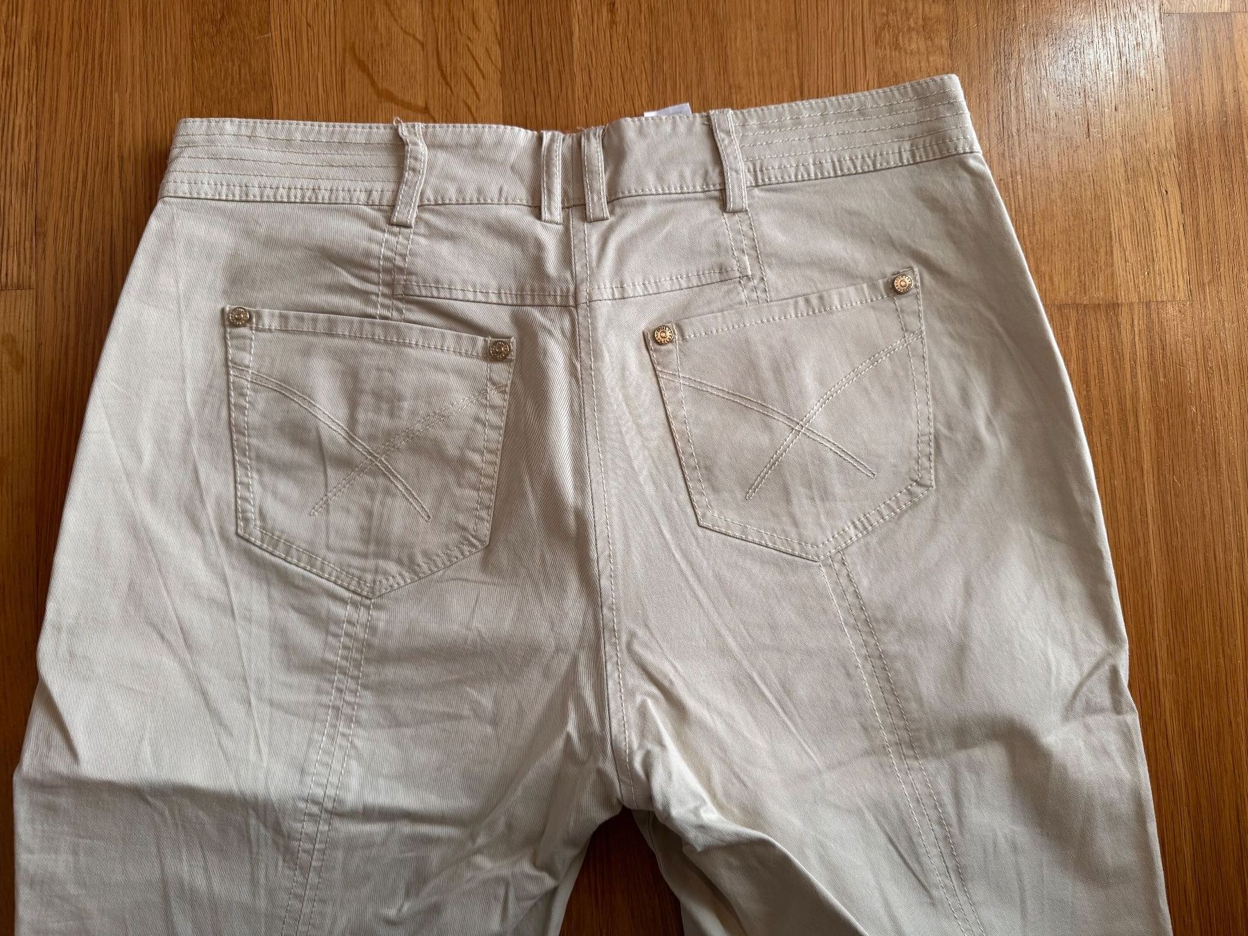 Pantaloni: Hose von Apanage, Gr. 42 – Usato da Wohlen b. Bern venduto da Tocaluis 2