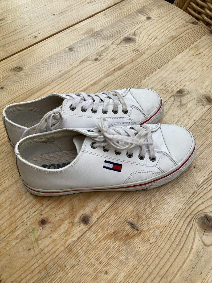 Tommy Hilfiger Scarpe per ragazze: Tommy Hilfiger Sneaker – Usato da Romanshorn venduto da gokken 2