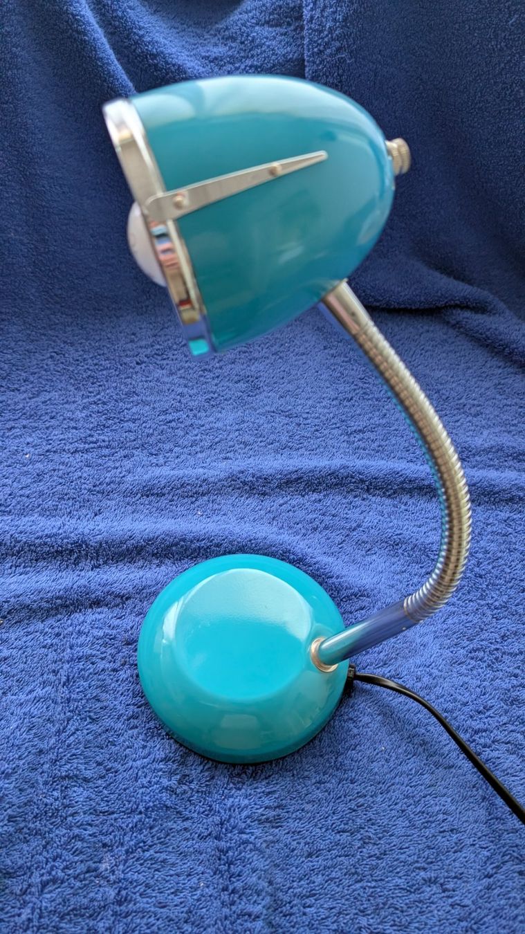 Lampade: Nachttischlampe Hellblau – Usato da Ittigen venduto da stoney63 1