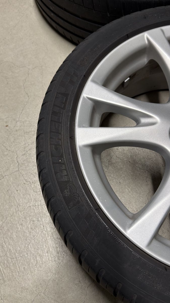 Pneumatici & Ruote complete: Mazda2 Sommerpneu mit Felgen – Usato da Oberägeri venduto da hae_52bq 4