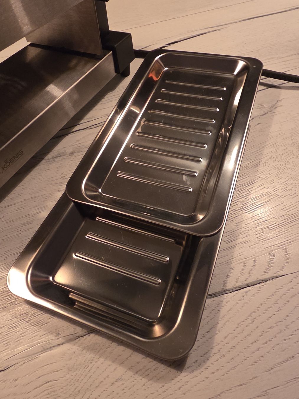 Elettrodomestici da cucina: Koenig Maxvit Teller-Raclette - Der Schweizer Klassiker – Usato da Heimberg venduto da cinderella13 2