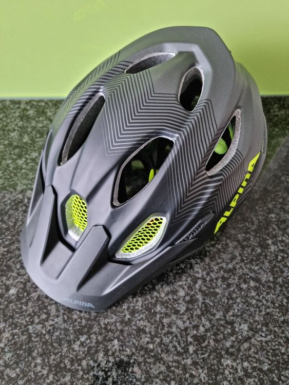 Alpina Carapax JR Lasten pyöräilykypärä