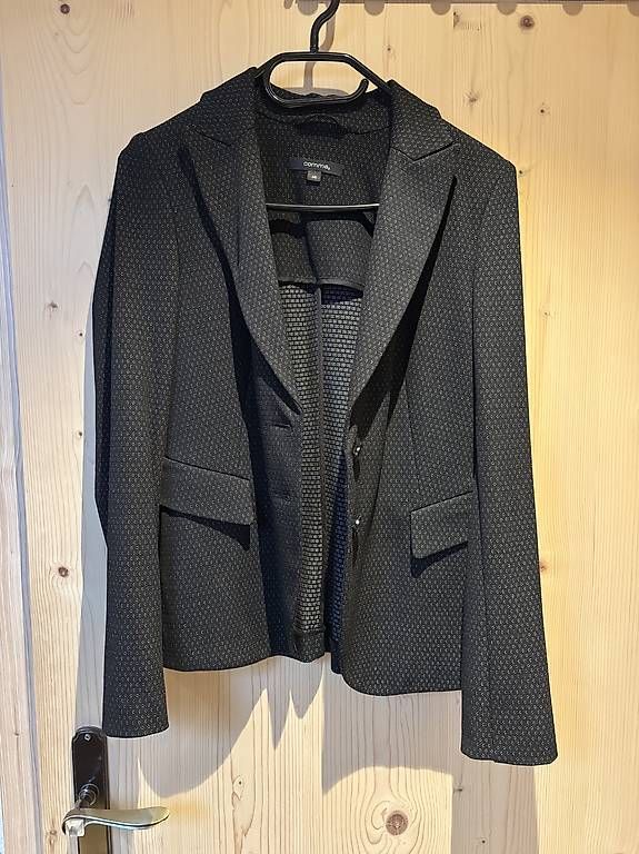 Completi & Tailleur: Comma Damen Hosenanzug  – Usato da Mühlehorn venduto da franziska89 1