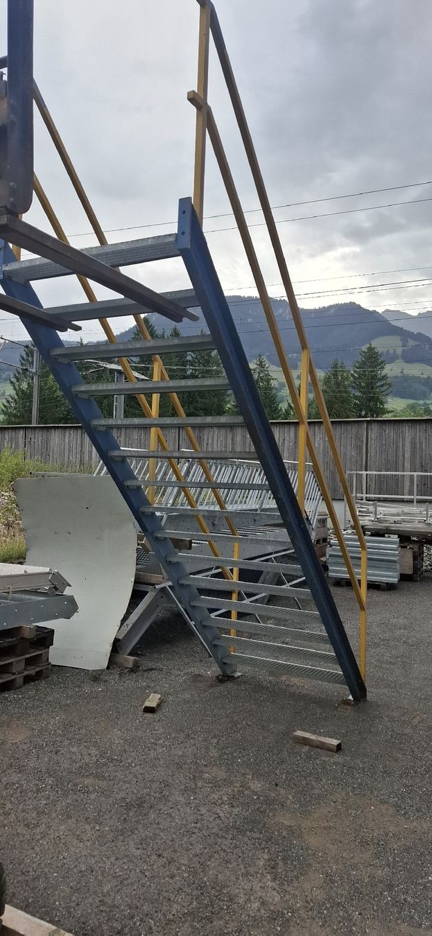 Scale: Treppe mit Geländer – Usato da Reichenbach i. K. venduto da Wskorpion 3