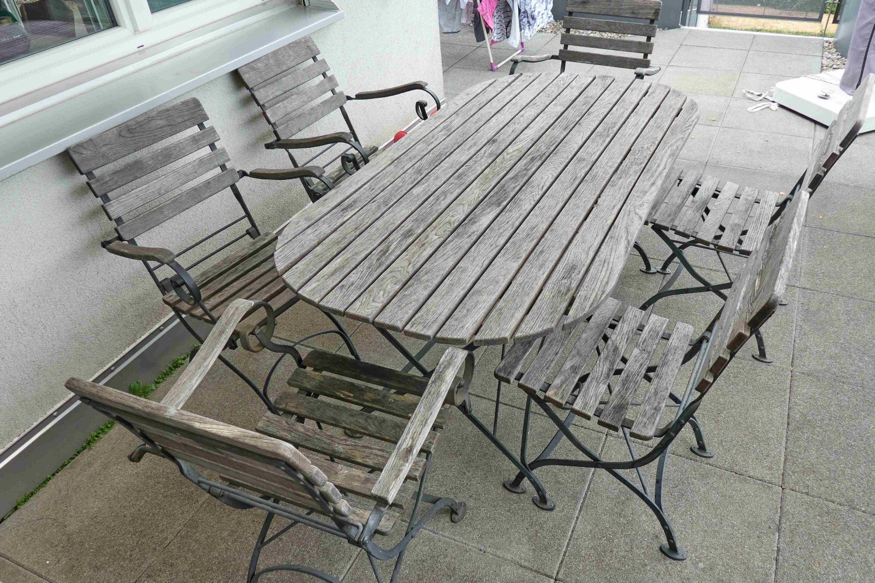 Pfister Set de table et chaises: 6 Antik-Stil Gartenstühle mit Tisch – D'occasion à Ipsach par NormanR
