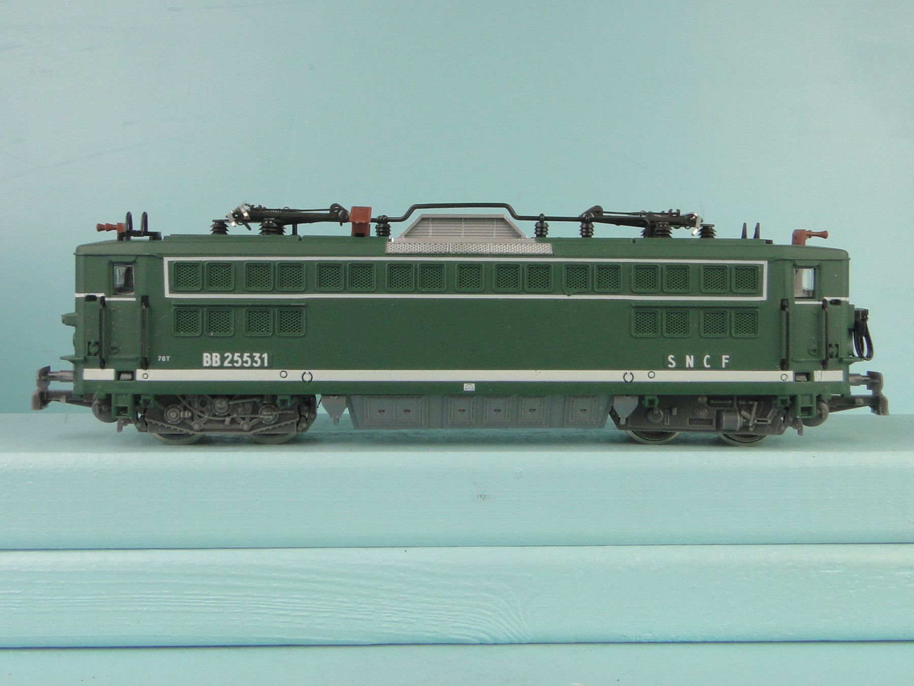 Jouef Modelleisenbahnen: Jouef 8362 H0 SNCF BB 24531, NEU – Gebraucht aus Bülach von cann11 1