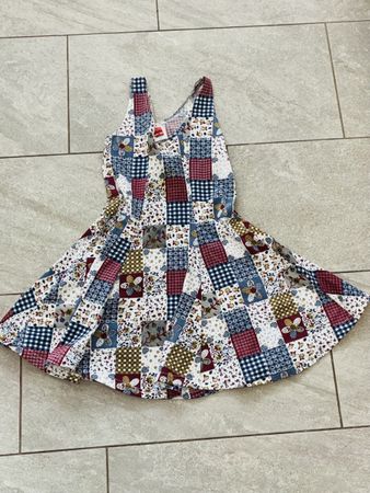Mädchenkleid buntes Patchworkmuster Grösse 128