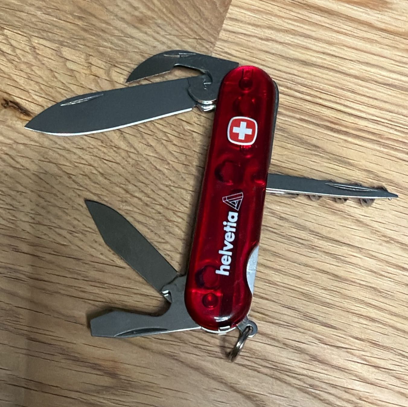 Wenger Taschenmesser: WENGER SACKMESSER HELVETIA – Gebraucht aus Zürich von Frei-Occasionen