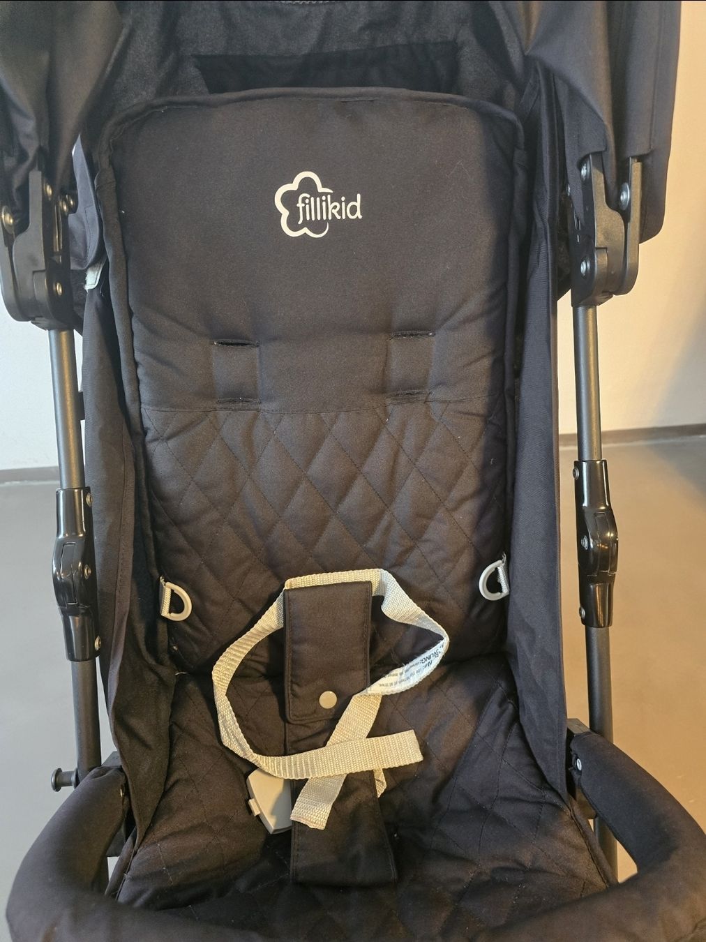 Fillikid Carrozzine: Fillikid Buggy, Schwarz, Top Zustand – Usato da Sent venduto da Wuhuunana 1