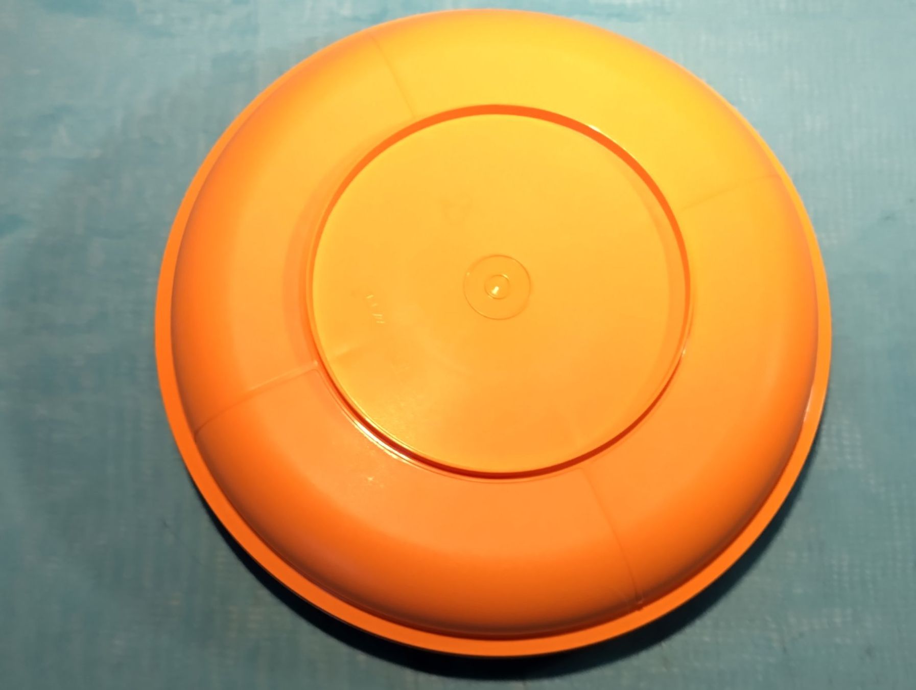 Tupperware Recipients et similaires: Fünfkammeriger Tupperware Behälter, orange – D'occasion à Bellach par JingleCherry 2