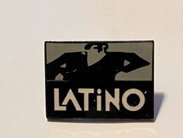 1 Pin Latino