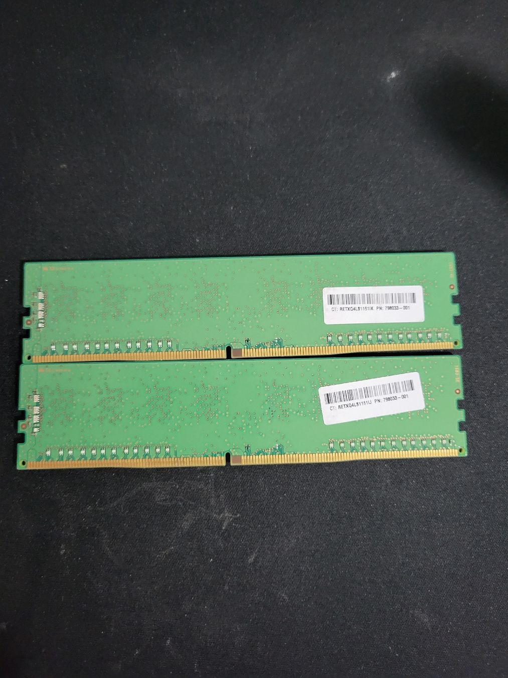 Samsung Memoria / RAM: 2x4gb ddr4 ram – Usato da Waldstatt venduto da Durstigog 3