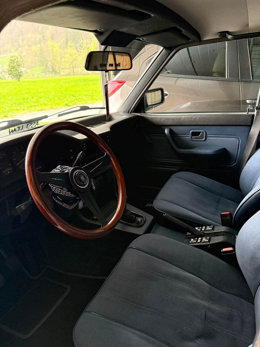 BMW Autos: BMW E28 520i – Gebraucht aus Wolfenschiessen von ets_k2q5 7