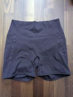 H&M Move SoftMove Sportshorts Gr. L mit 2 Taschen