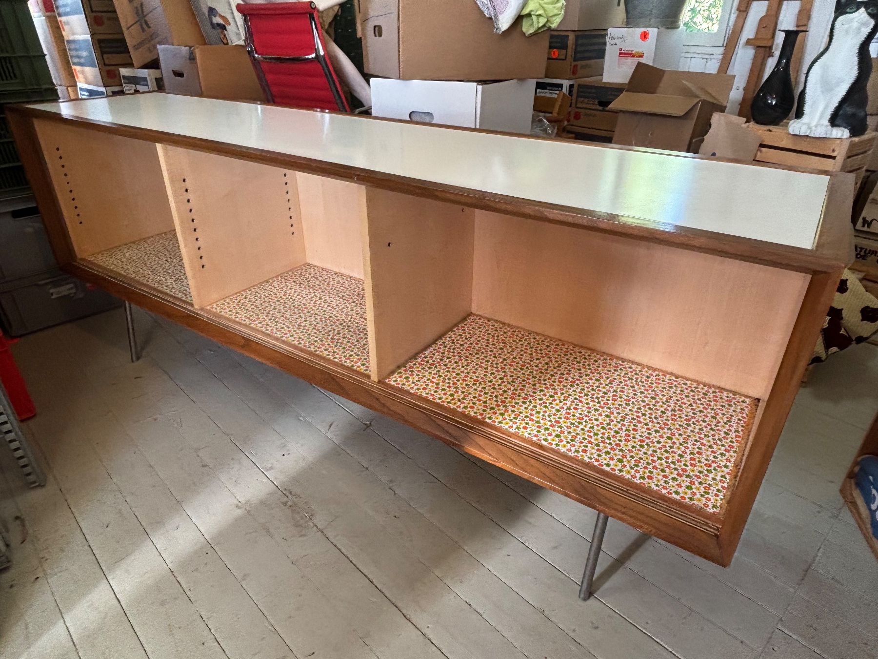 Cassettiere: Schweizer Sideboard Ulme 60er Jahre vintage Design – Usato da Hinwil venduto da DaniBachman 2