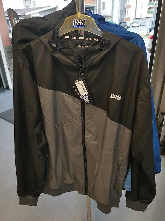 Jacken: Diverse giacche sportive – Gebraucht aus Bellinzona von MISTER.BIKE 3