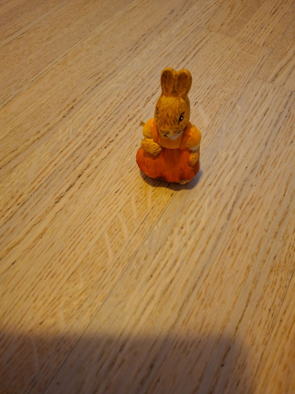 Figuren: 8 Osterhasen-Figuren aus Hartplastik – Gebraucht aus Dietikon von Hwengi 2