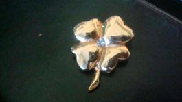 Brosche Modeschmuck Kleeblatt mit Glitzersteinchen