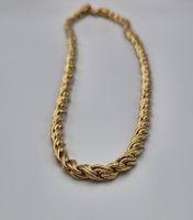 Goldige Kette, gedreht