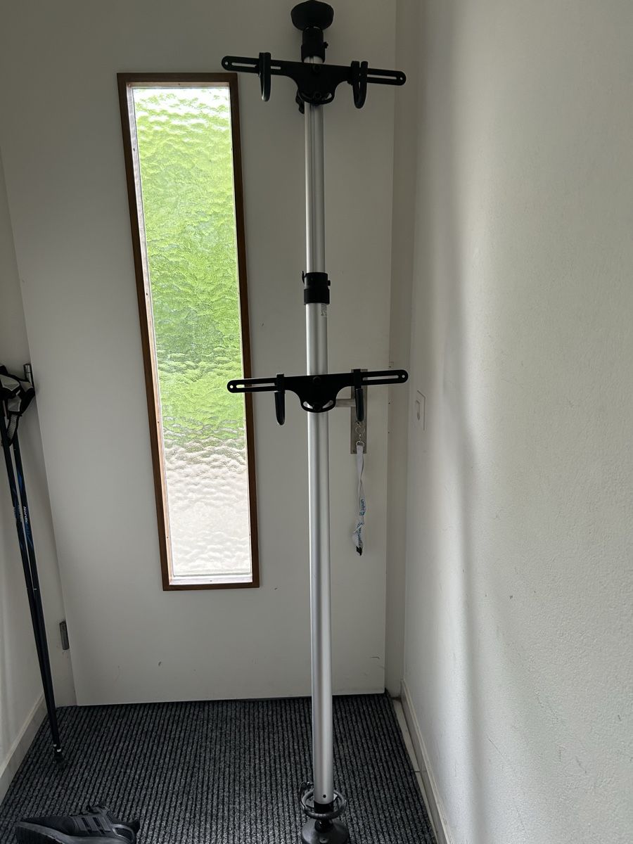 Cavalletti per biciclette: Bike Stand  - Perfect holder for 2 bikes – Usato da Stäfa venduto da mic.walo
