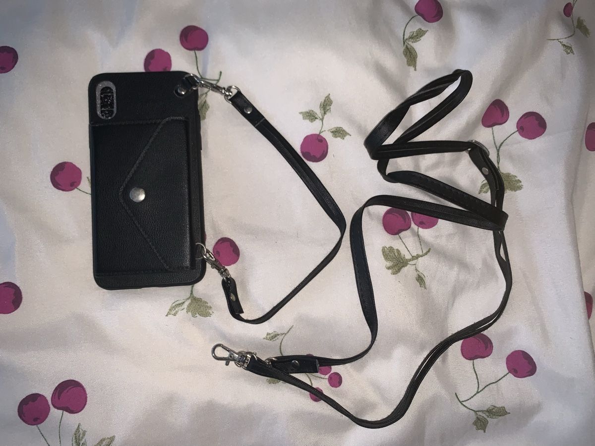 Apple Covers & Schutzfolien: Coques iPhone XS – Gebraucht aus Montreux von Iza_81199 5