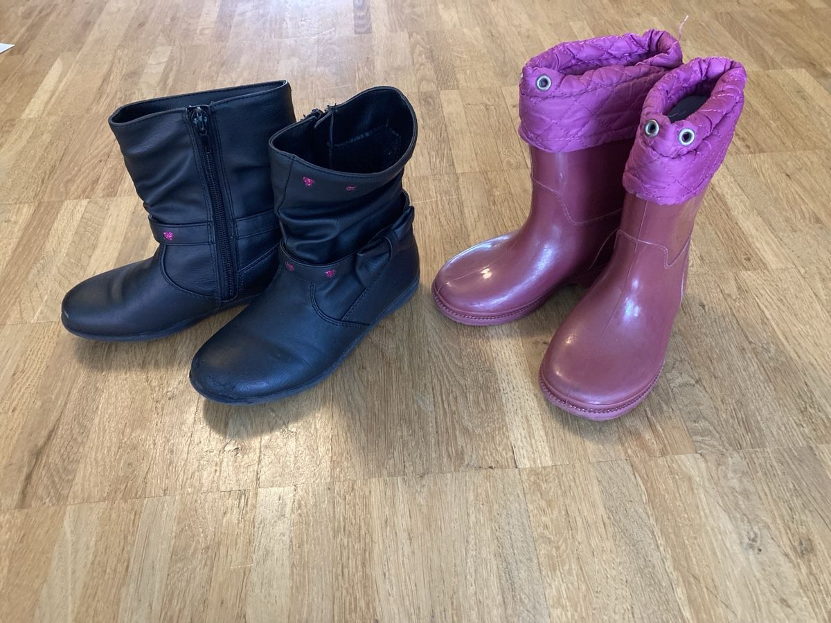 Scarpe per ragazzi: Schuhe Grösse 22-30 ab 3.- – Usato da Zürich venduto da Retrogirl 3