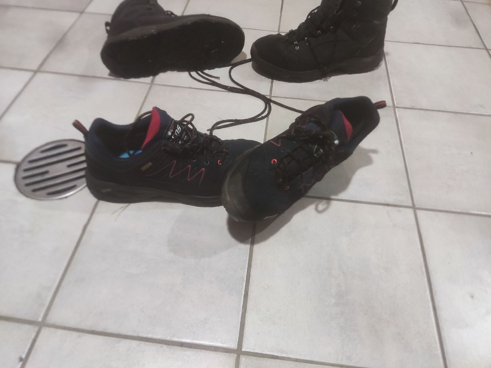 Herrenschuhe: Trekking Schuhe  – Neu (gemäss Beschreibung) aus Oberiberg von Guidodett