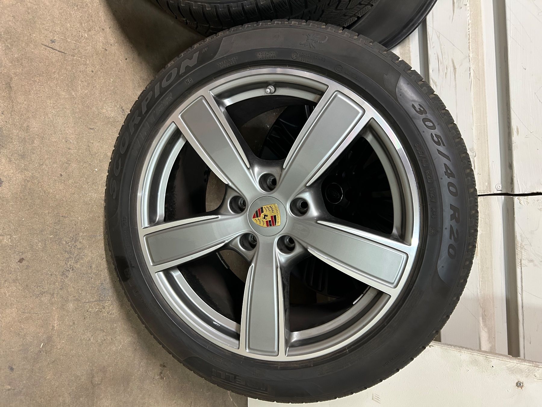 Porsche Pneumatici & Ruote complete: Porsche Cayenne Alufelgen – Usato da freienbach venduto da gatuzo 8