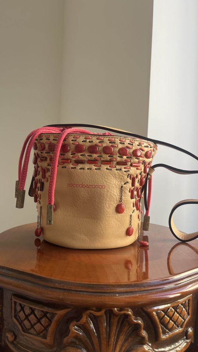 Roccobarocco Sacs femmes: LEATHER BUCKET BAG BY ROCCOBAROCCO – D'occasion à Lugano par yul_fhg2 3