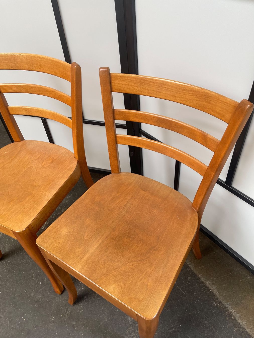 Horgen Glarus Stühle: Horgen Glarus Stühle, 2er Set, Vintage, schmal – Gebraucht aus Bonstetten von usgsuechts_vintage 2