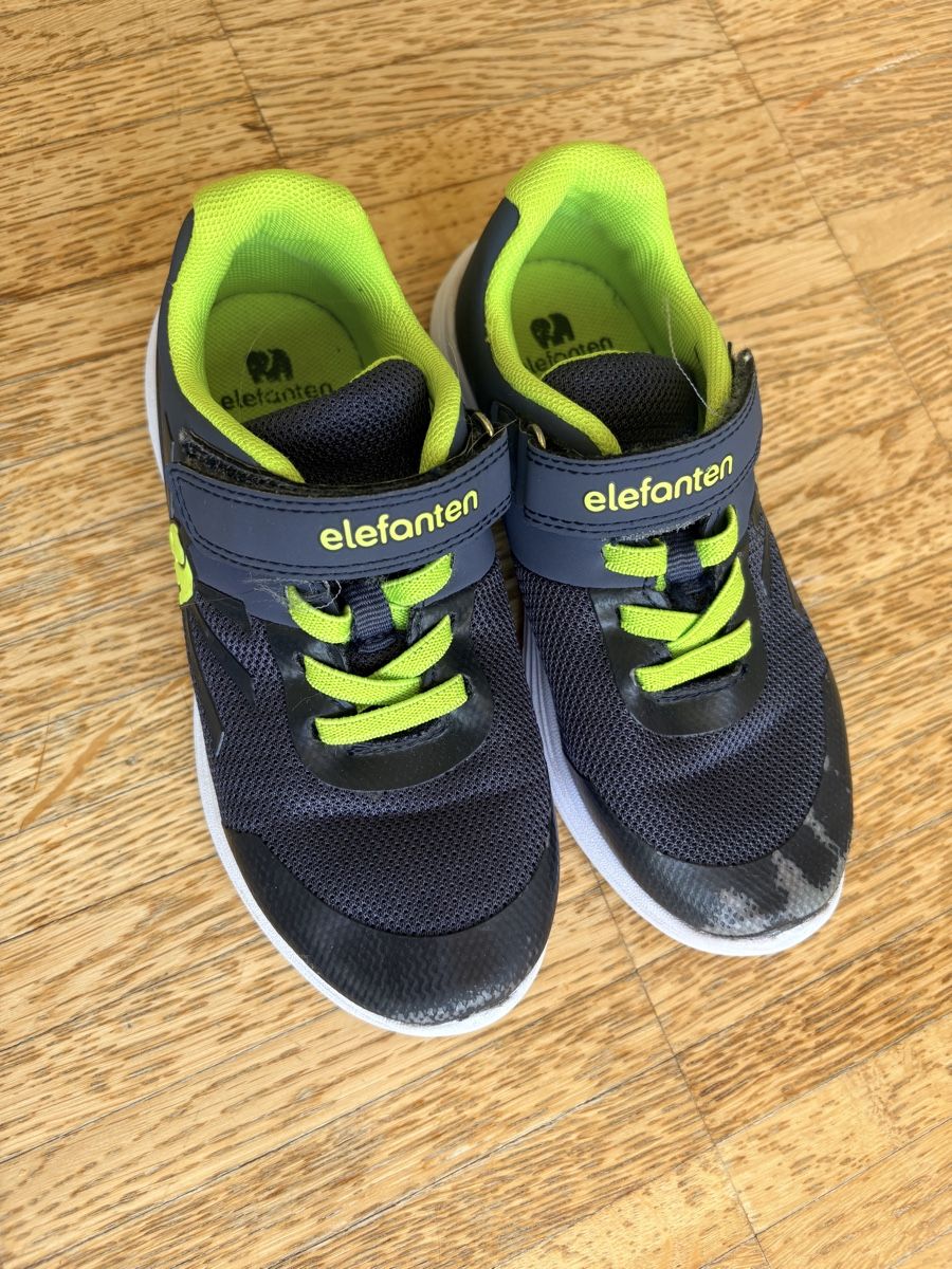 Elefanten Scarpe per ragazzi: Elefanten Trainers - Blue & Green - Size 29 – Usato da Zürich venduto da Greenleaves