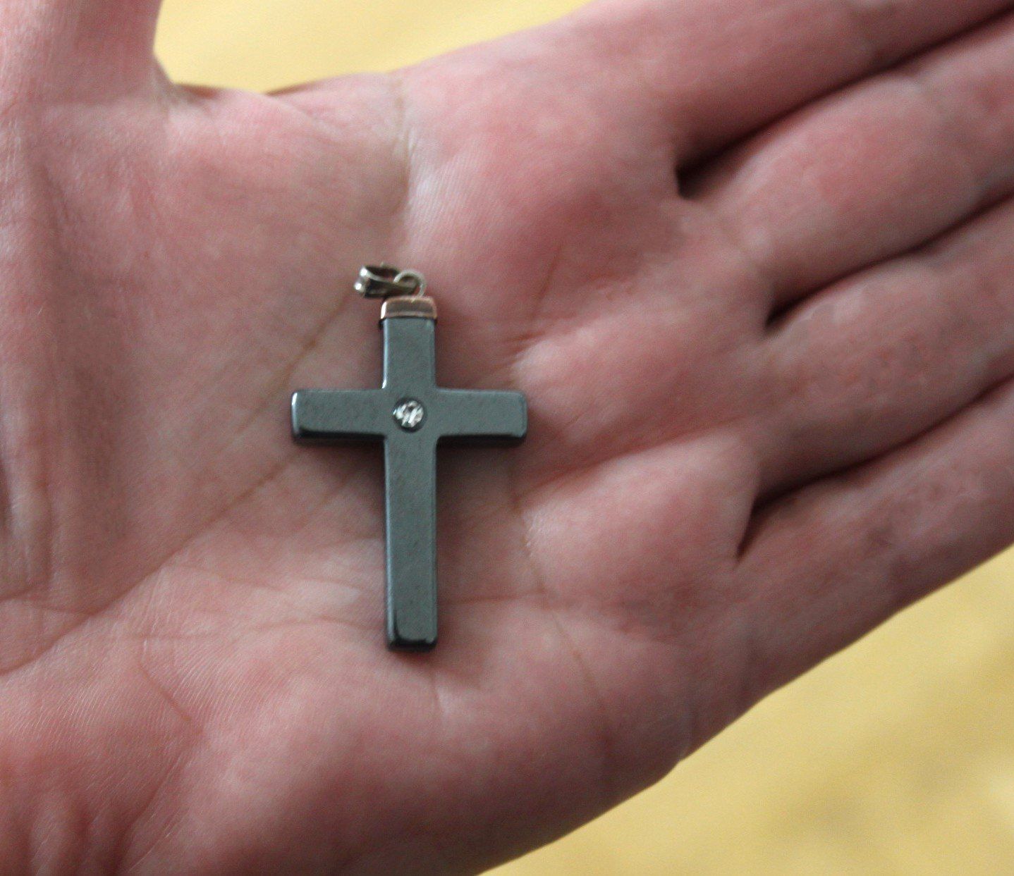 Ciondoli: Schmuck-Anhänger / Hämatit Kreuz – Usato da Otelfingen venduto da Jupi07 9