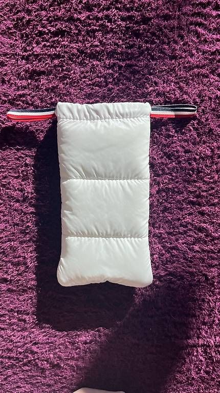 Altro in  Abbigliamento & Accessori: Brillenetui Moncler weiss – Nuovo (secondo la descrizione) da Bibern SO venduto da Engelju 1