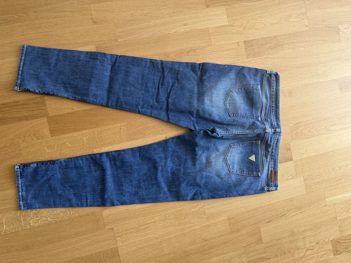 Guess Pantaloni: Guess Damen hose – Usato da Rümlang venduto da Ze933 2