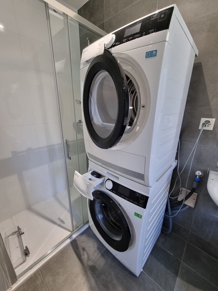 Electrolux Waschmaschinen: Tour de lavage Electrolux – Gebraucht aus Prilly von jul_r9qr