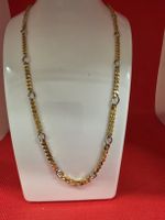 Halskette bicolor Gold und Silber Gliederkette getragen