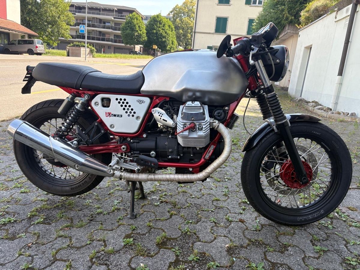 Moto Guzzi Strada: Moto Guzzi V7 Racer – Usato da Giswil venduto da naomimt09