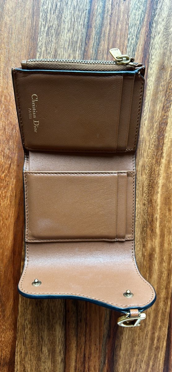 Dior Portamonete: Dior saddle wallet – Usato da Oberägeri venduto da val_9xqc 2