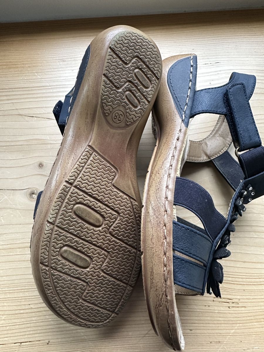 Scarpe da donna: Dunkelblaue Sandaletten – Usato da Ottikon venduto da lo99 4