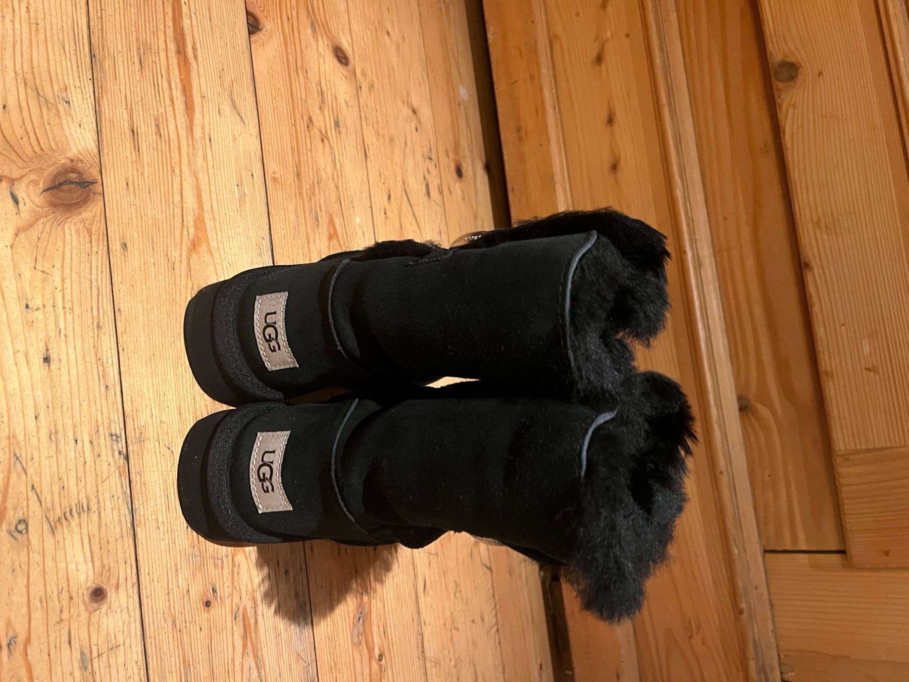 Ugg Scarpe da donna: Original UGG Boots, ungetragen – Nuovo e nell'imballaggio originale da Wil/ZH venduto da Mrsjennienguyen 1