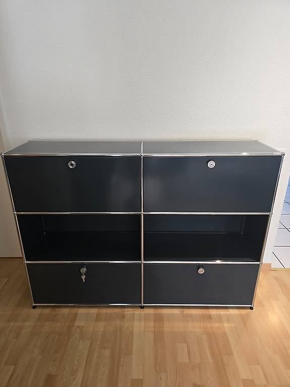 USM Scaffali: USM Haller 2x3 Sideboard/Regal in Anthrazit – Usato da Zwingen venduto da jac_x85f
