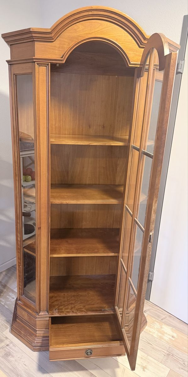 Vetrine: Eck-Vitrine aus Holz, Landhausstil – Usato da Flurlingen venduto da dob_959p 2