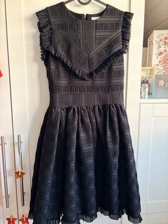 Robe Maje noire taille 2 excellent état