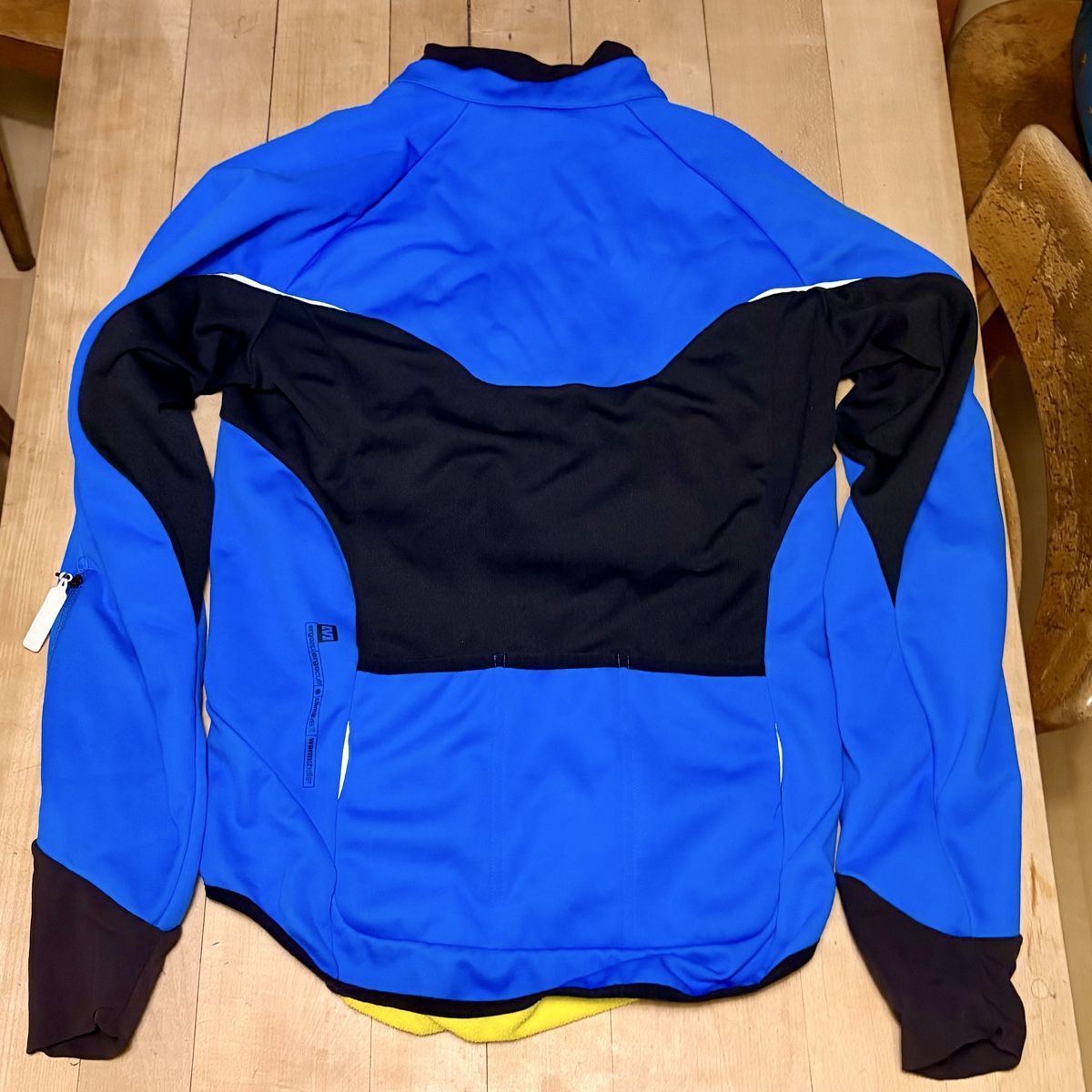 Mavic Vestes: Velo Softshell-Jacke Mavic blau Grösse M – D'occasion à Winterthur par ju-roots 1