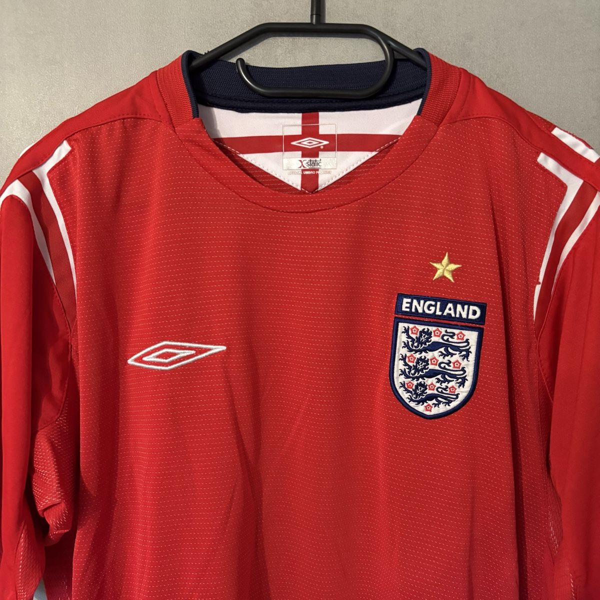Umbro Canottiere & Pantaloni: England Trikot Umbro – Usato da Winterthur venduto da LaBodega 1