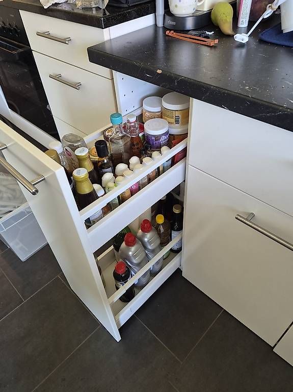 Armoires: Ikea Küchenschrank – D'occasion à Rüti ZH par mon_zt9v 1