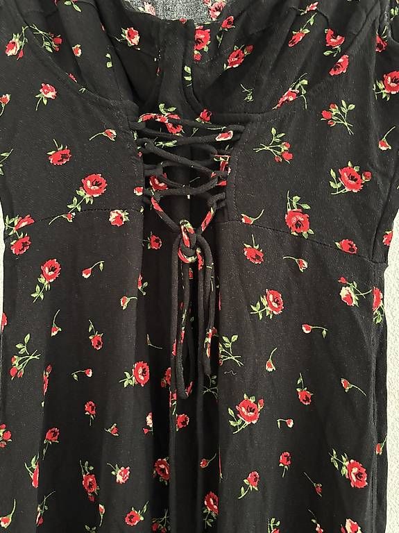 Stradivarius Vestiti: Robe Stradivarius – Usato da Arbaz venduto da CicciStore 1